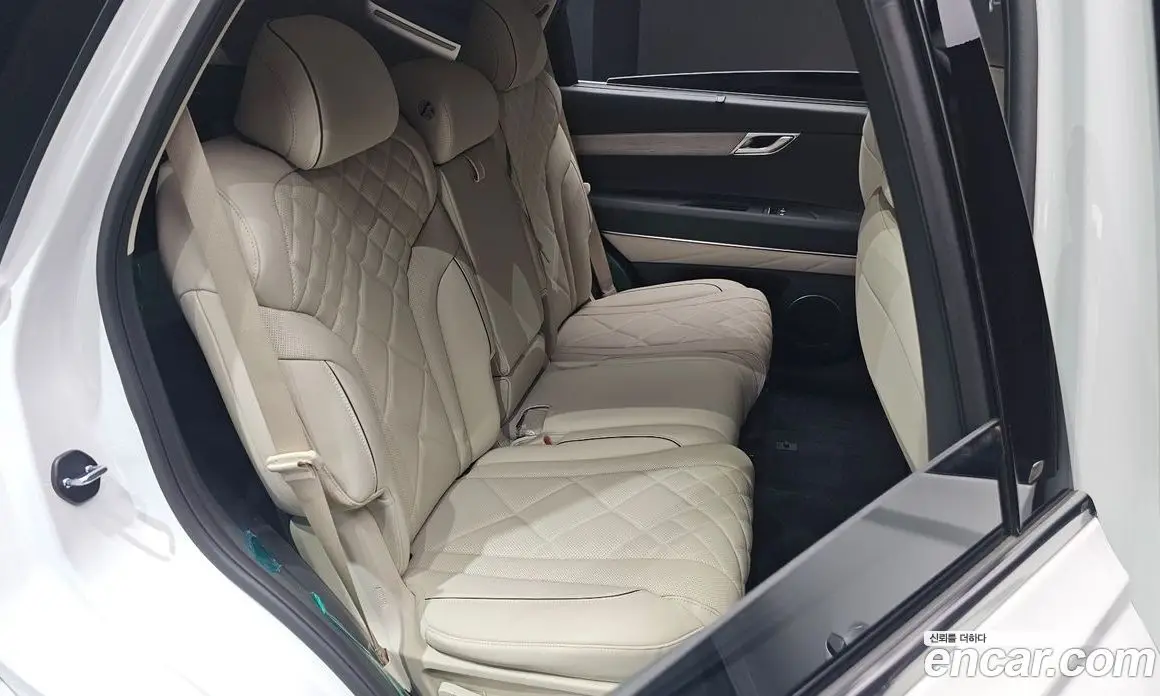Genesis GV80 2025 2.5 автомат (гидро), фото 24