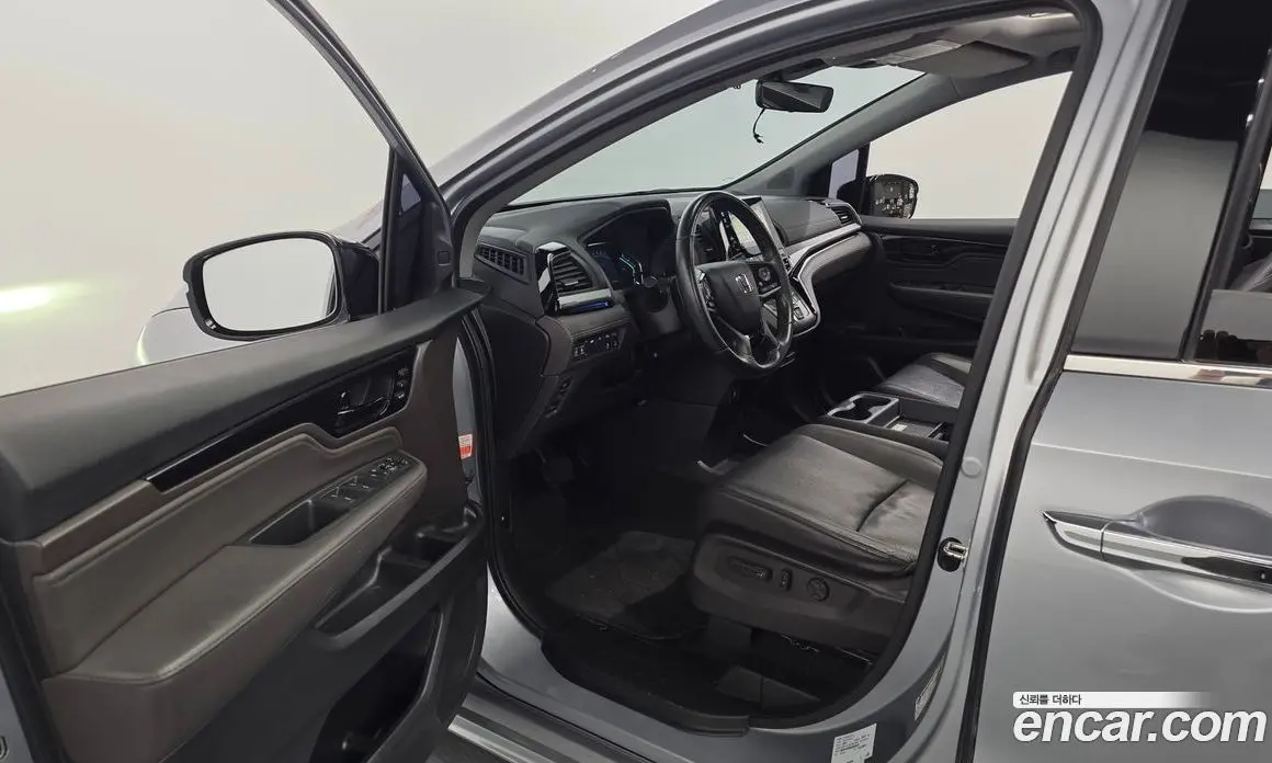 Honda Odyssey 2018 3.5 автомат (гидро), фото 13