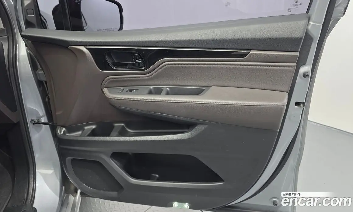 Honda Odyssey 2018 3.5 автомат (гидро), фото 15