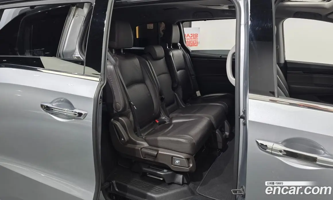 Honda Odyssey 2018 3.5 автомат (гидро), фото 18