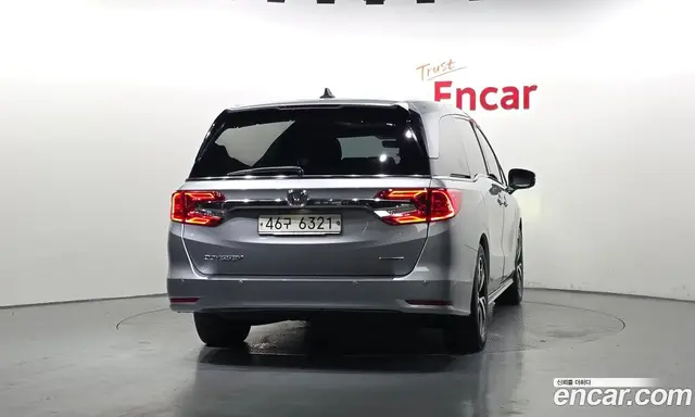 Honda Odyssey 2018 3.5 автомат (гидро), миниатюра 4