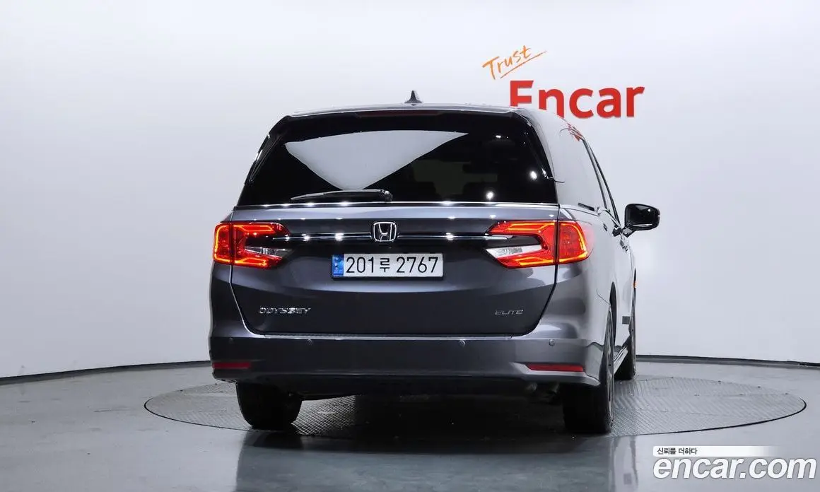 Honda Odyssey 2022 3.5 автомат (гидро), фото 4