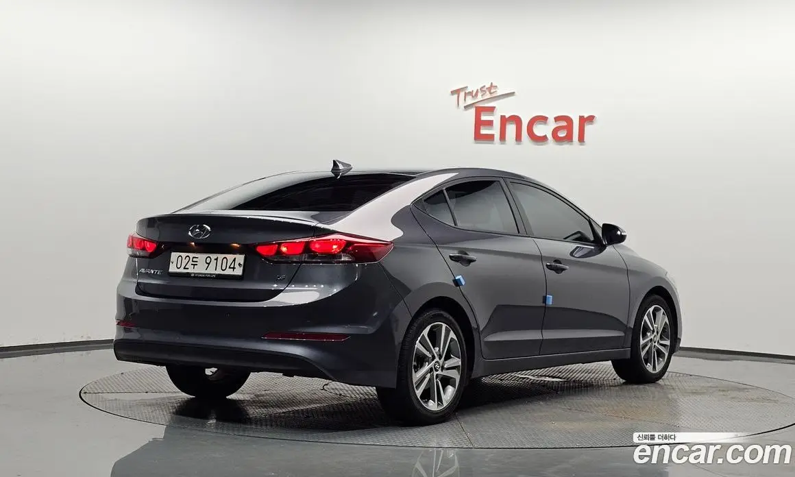 Hyundai Avante 2017 1.6 автомат (гидро), фото 1 Hyundai Avante 2017 1.6 автомат (гидро), фото 1