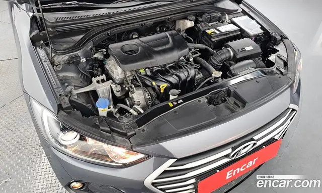 Hyundai Avante 2017 1.6 автомат (гидро), миниатюра 5 Hyundai Avante 2017 1.6 автомат (гидро), миниатюра 5