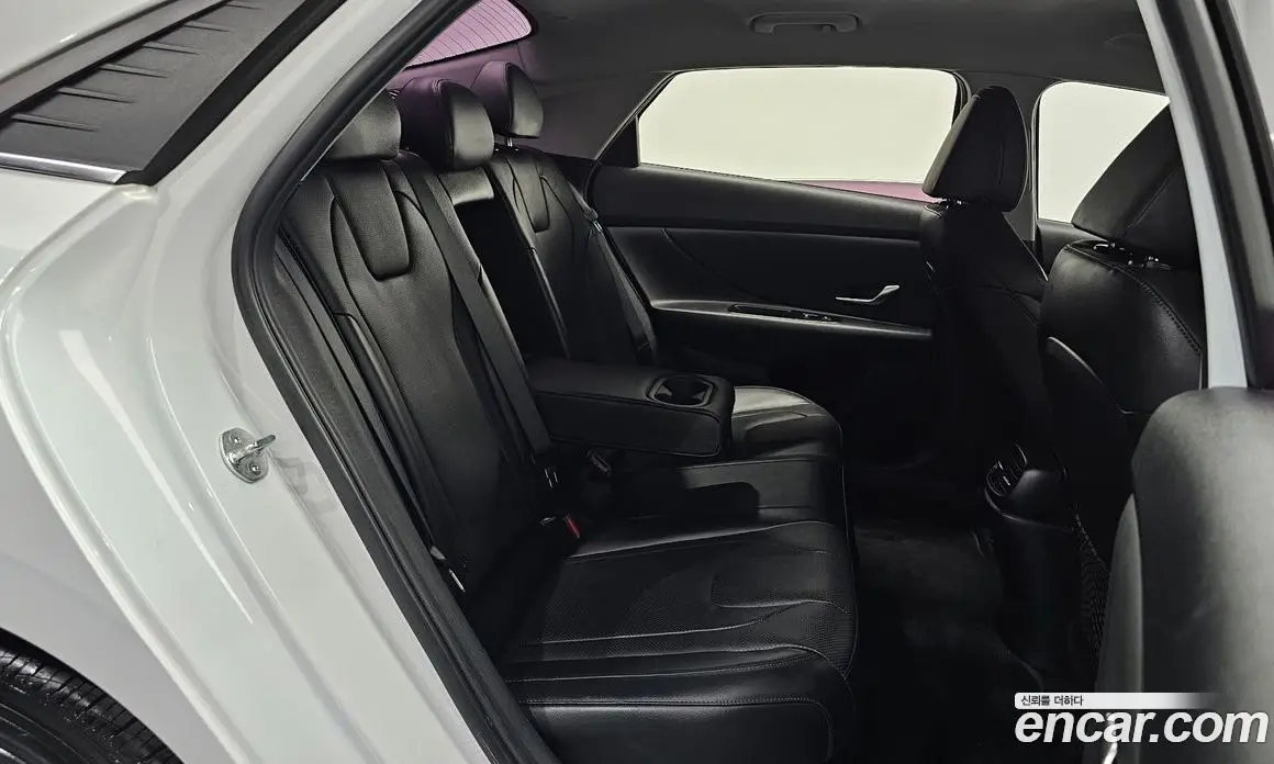 Hyundai Avante 2021 1.6 автомат (гидро), фото 18
