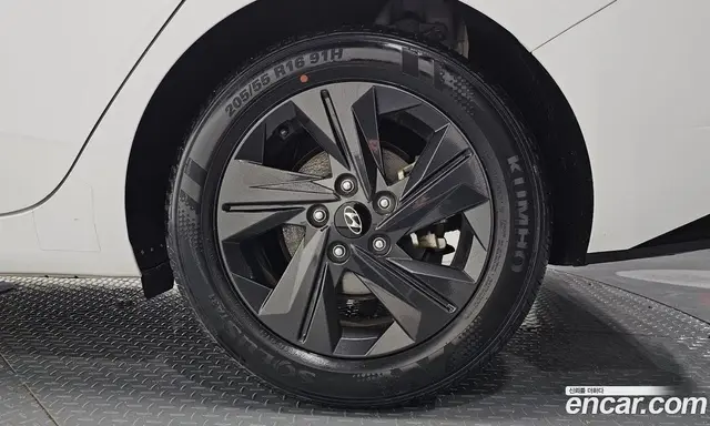 Hyundai Avante 2021 1.6 автомат (гидро), миниатюра 7