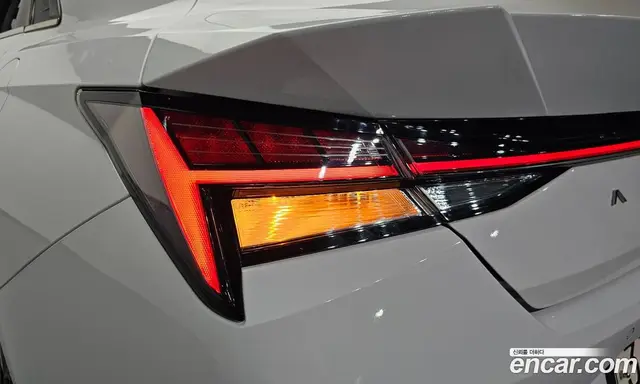 Hyundai Avante 2021 1.6 автомат (гидро), миниатюра 9