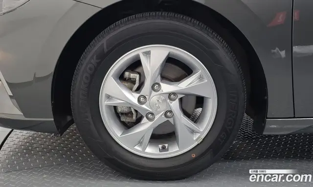Hyundai Avante 2021 1.6 автомат (гидро), миниатюра 5 Hyundai Avante 2021 1.6 автомат (гидро), миниатюра 5