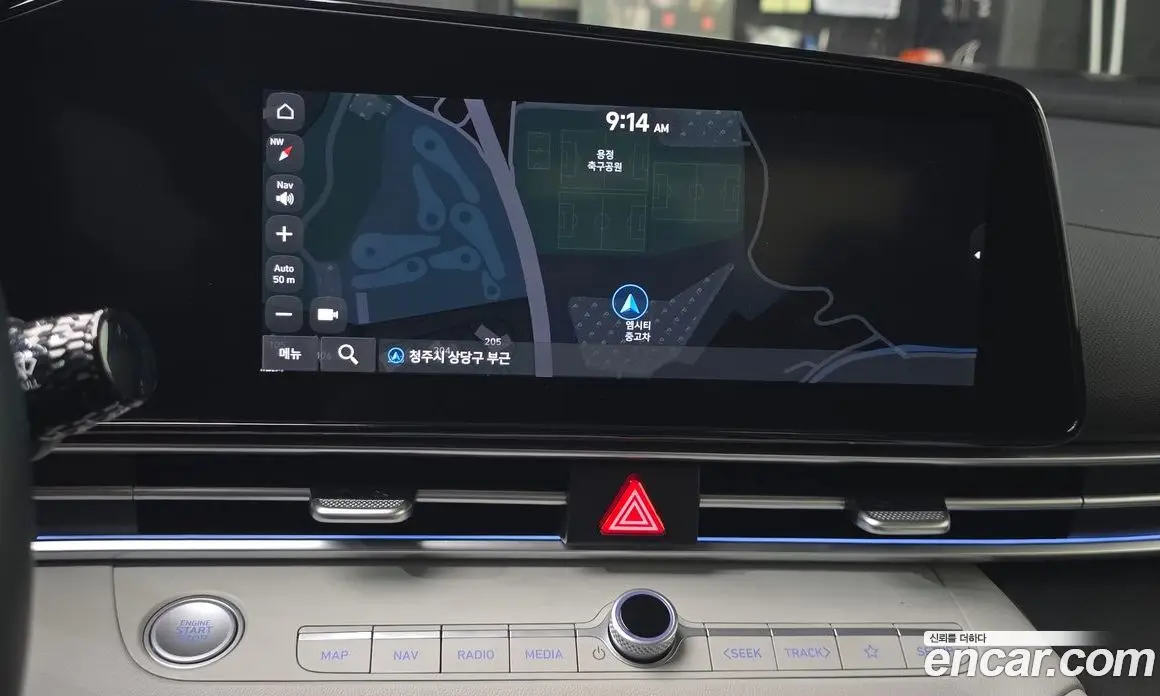 Hyundai Avante 2022 1.6 автомат (гидро), фото 13