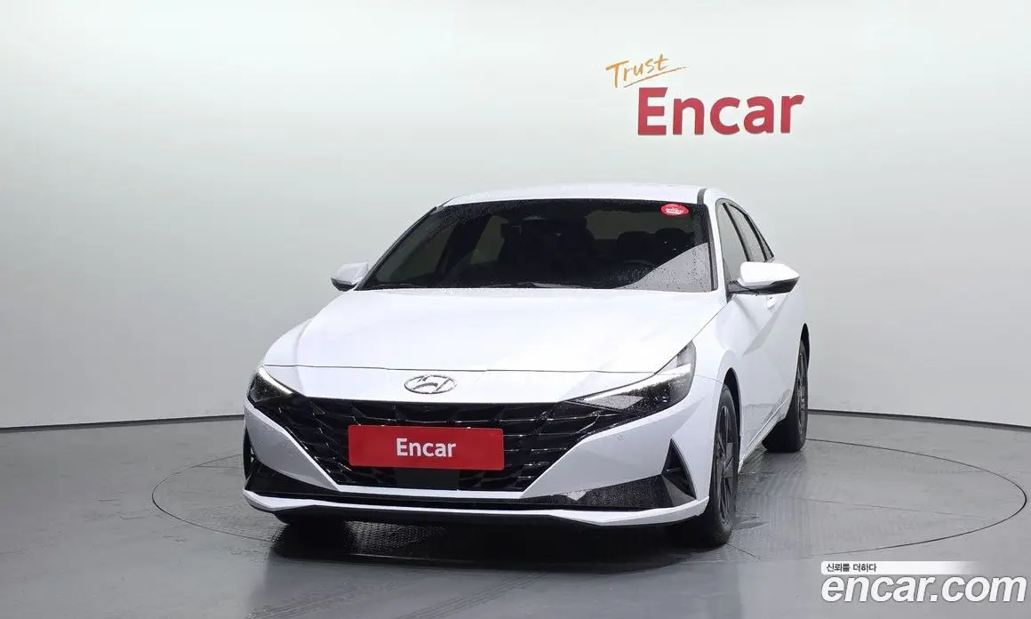 Hyundai Avante 2022 1.6 автомат (гидро), фото 3