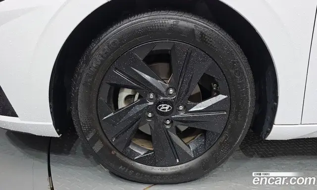 Hyundai Avante 2022 1.6 автомат (гидро), миниатюра 5