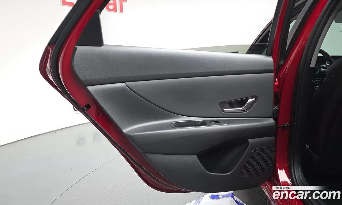 Hyundai Avante 2022 1.6 автомат (гидро), фото 14