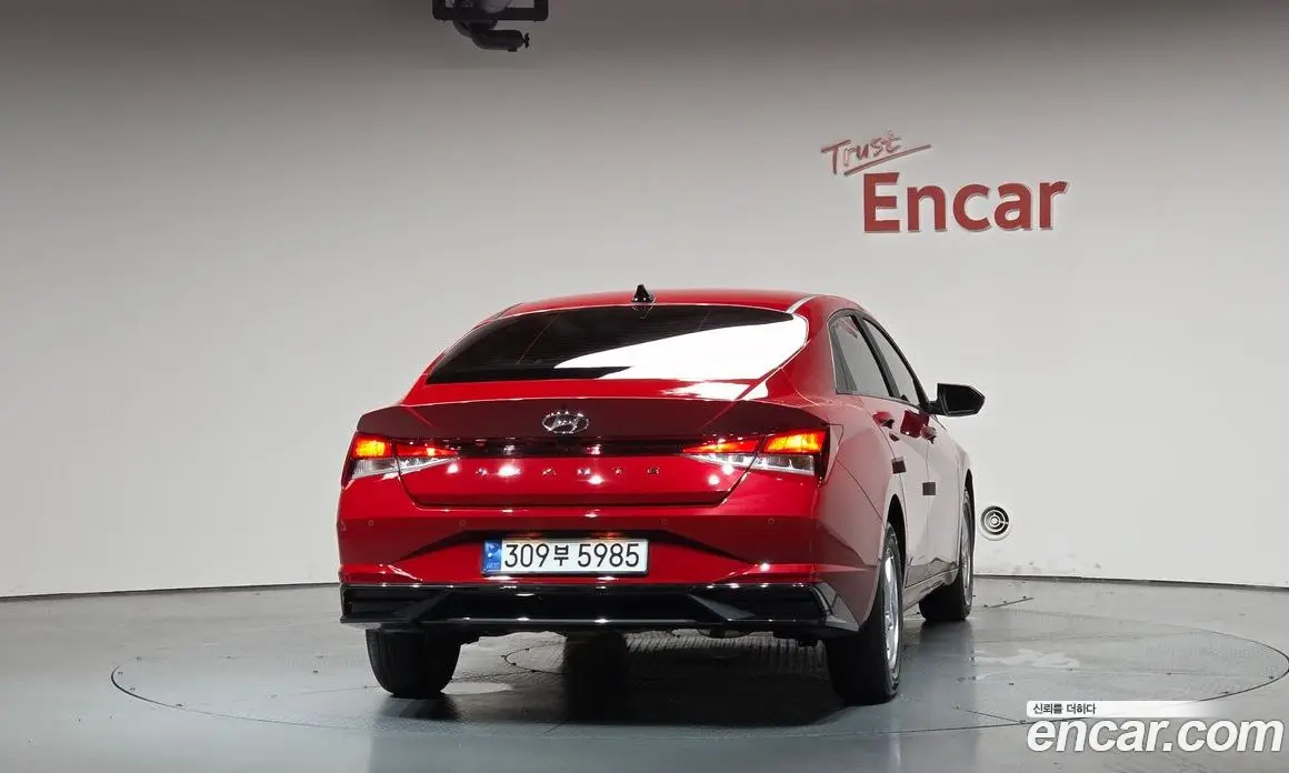 Hyundai Avante 2022 1.6 автомат (гидро), фото 3