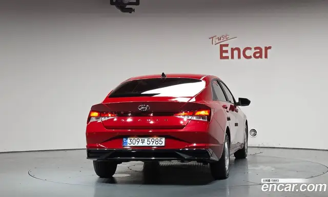 Hyundai Avante 2022 1.6 автомат (гидро), миниатюра 3