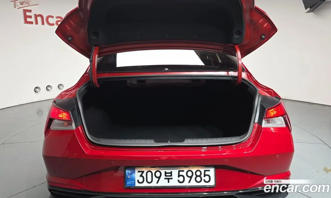 Hyundai Avante 2022 1.6 автомат (гидро), фото 26