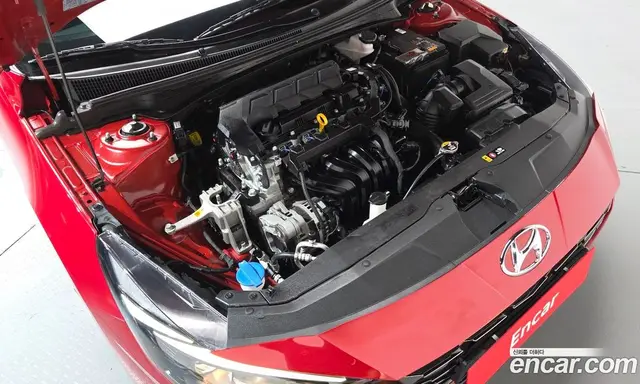 Hyundai Avante 2022 1.6 автомат (гидро), миниатюра 5