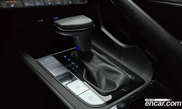 Hyundai Avante 2023 1.6 автомат (гидро), миниатюра 9