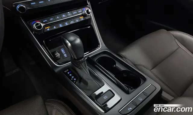Hyundai Grandeur 2019 2.4 автомат (гидро), миниатюра 12