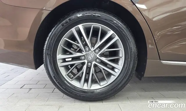 Hyundai Grandeur 2019 2.4 автомат (гидро), миниатюра 5 Hyundai Grandeur 2019 2.4 автомат (гидро), миниатюра 5