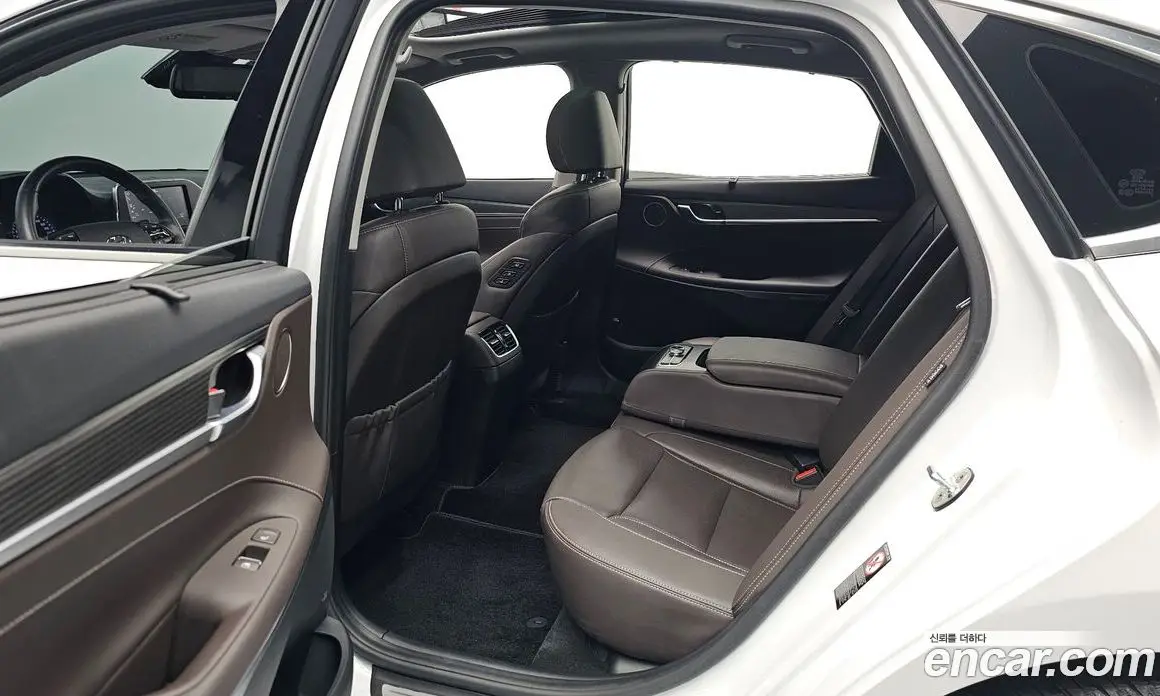 Hyundai Grandeur 2019 2.4 автомат (гидро), фото 15 Hyundai Grandeur 2019 2.4 автомат (гидро), фото 15