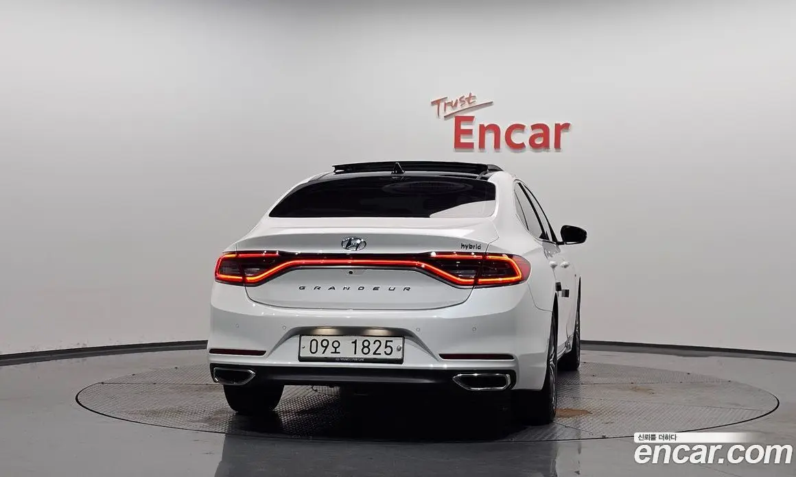 Hyundai Grandeur 2019 2.4 автомат (гидро), фото 3 Hyundai Grandeur 2019 2.4 автомат (гидро), фото 3