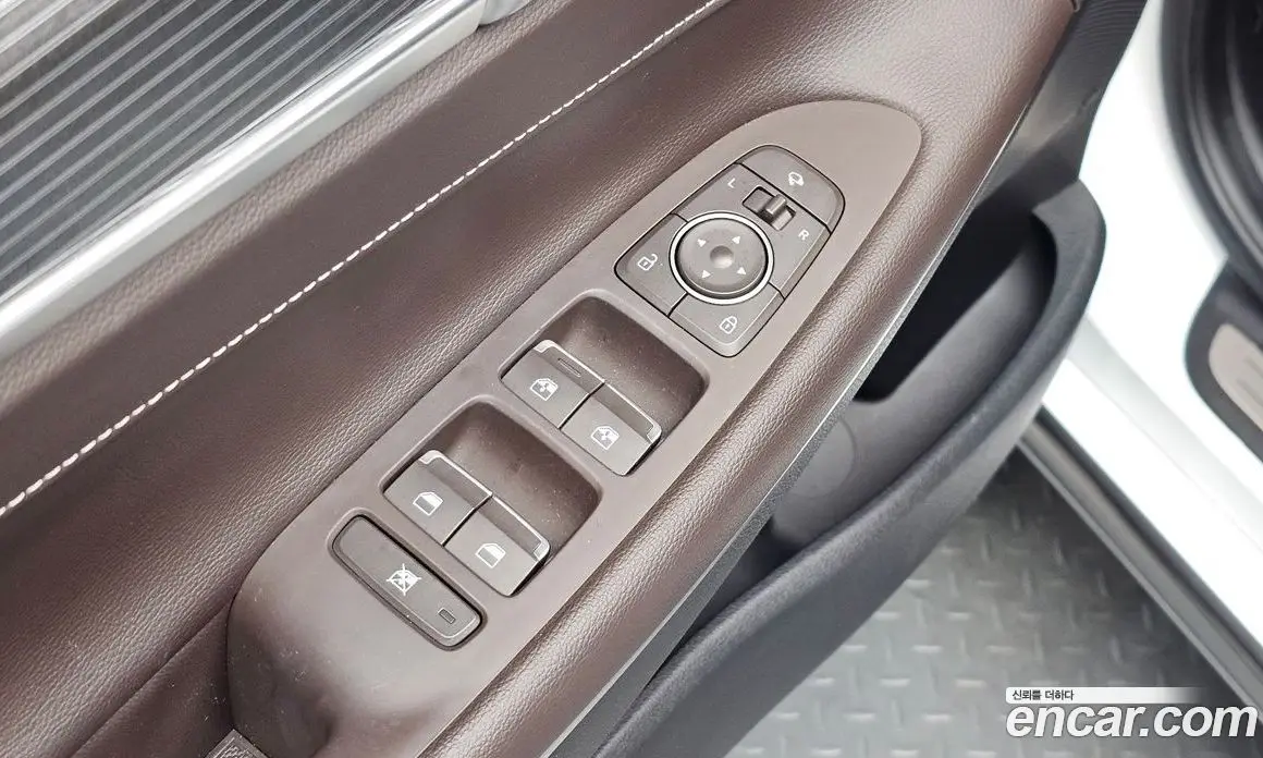 Hyundai Grandeur 2019 2.4 автомат (гидро), фото 26 Hyundai Grandeur 2019 2.4 автомат (гидро), фото 26