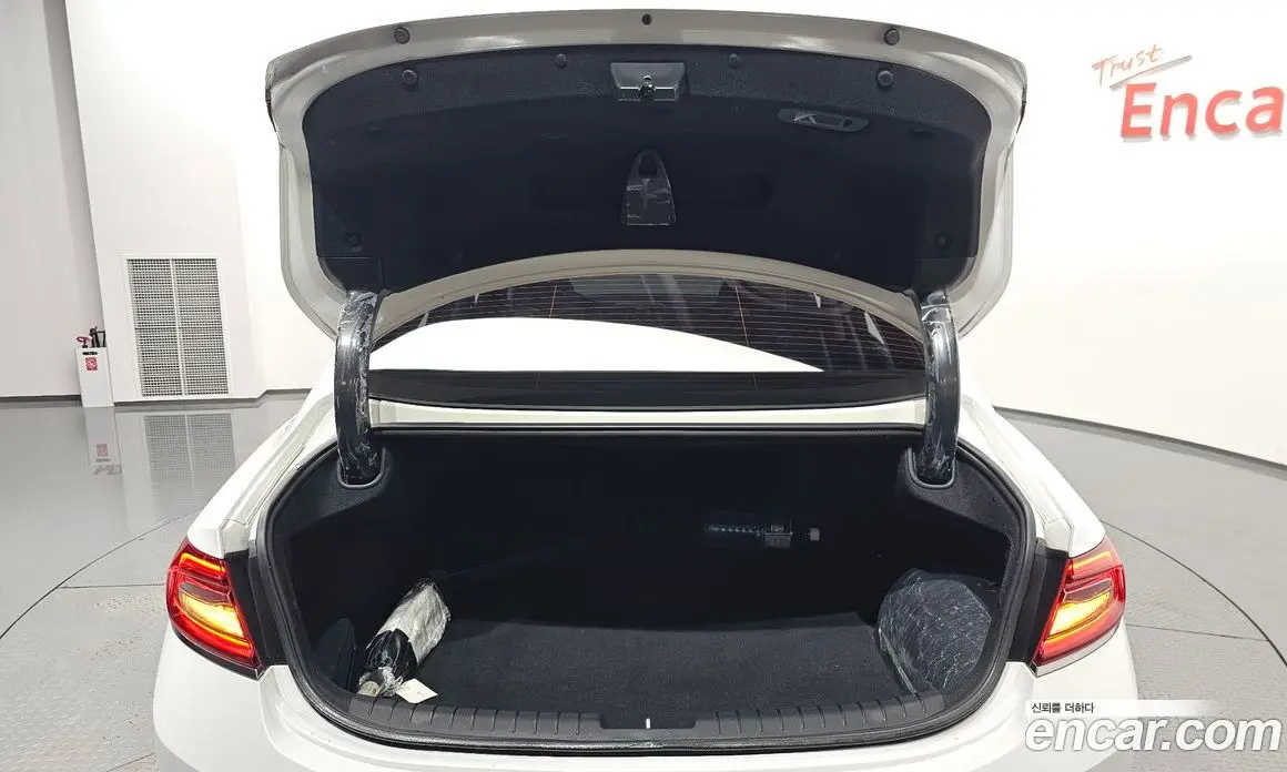 Hyundai Grandeur 2019 2.4 автомат (гидро), фото 33 Hyundai Grandeur 2019 2.4 автомат (гидро), фото 33