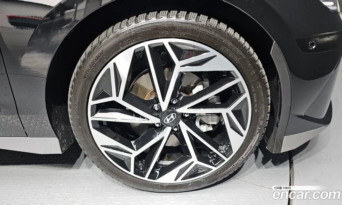 Hyundai Ioniq 6 2023 0.1 автомат (гидро), фото 6 Hyundai Ioniq 6 2023 0.1 автомат (гидро), фото 6