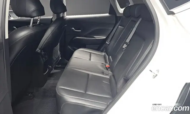 Hyundai Kona 2023 1.6 автомат (гидро), миниатюра 12