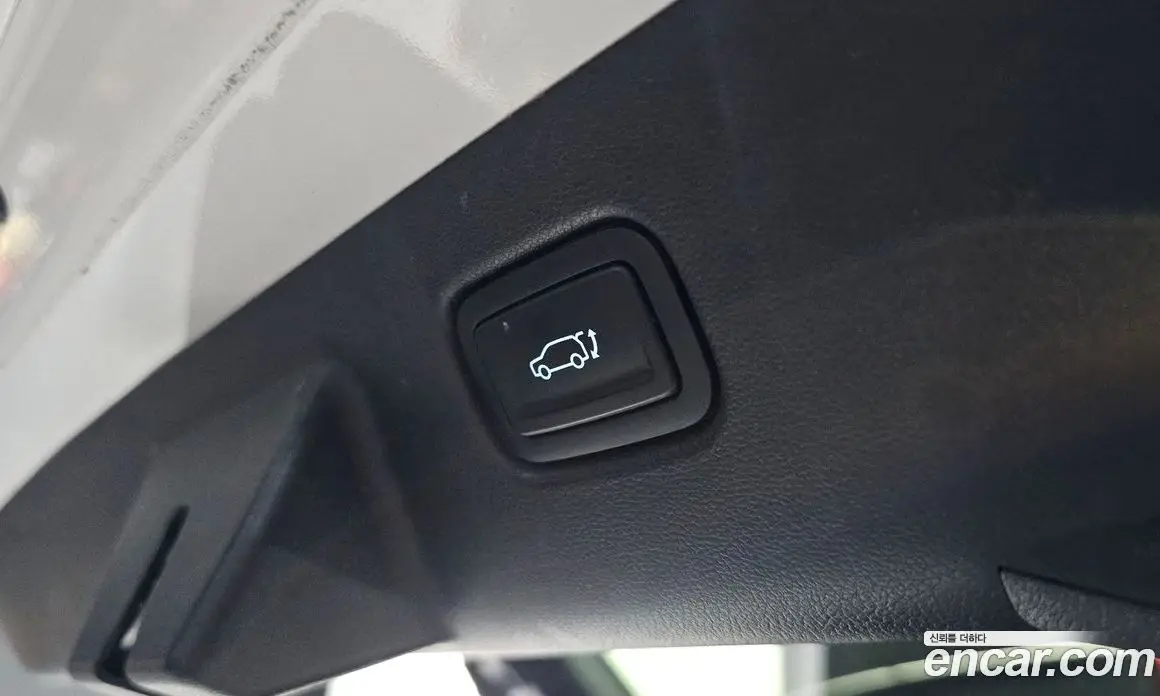 Hyundai Kona 2023 1.6 автомат (гидро), фото 18