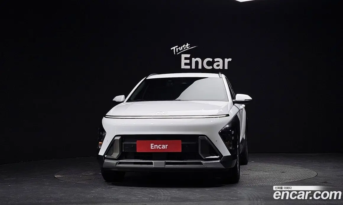 Hyundai Kona 2023 1.6 автомат (гидро), фото 3