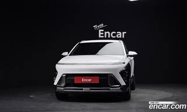 Hyundai Kona 2023 1.6 автомат (гидро), миниатюра 3