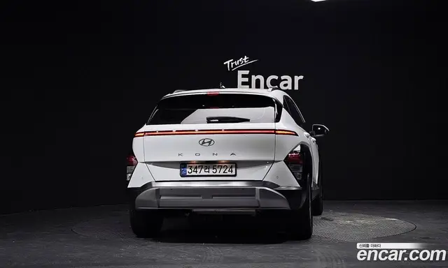 Hyundai Kona 2023 1.6 автомат (гидро), миниатюра 4