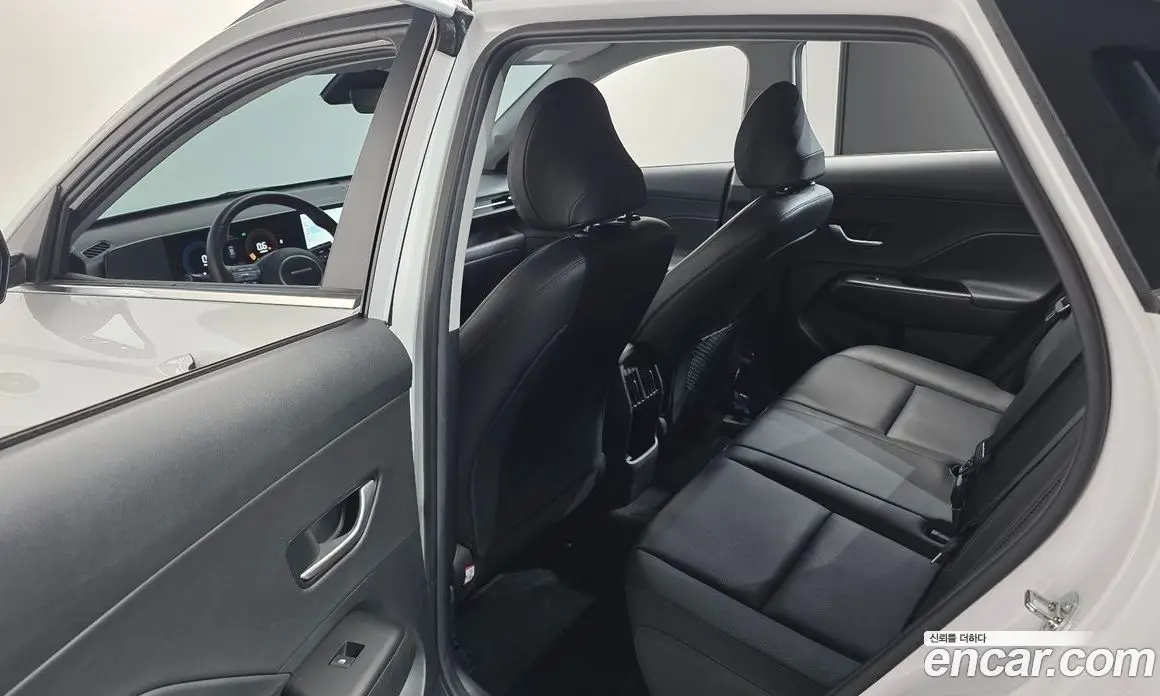Hyundai Kona 2024 2.0 автомат (гидро), фото 18