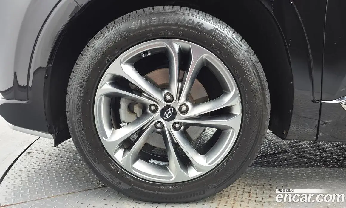 Hyundai Santa Fe 2018 2.2 автомат (гидро), фото 4 Hyundai Santa Fe 2018 2.2 автомат (гидро), фото 4