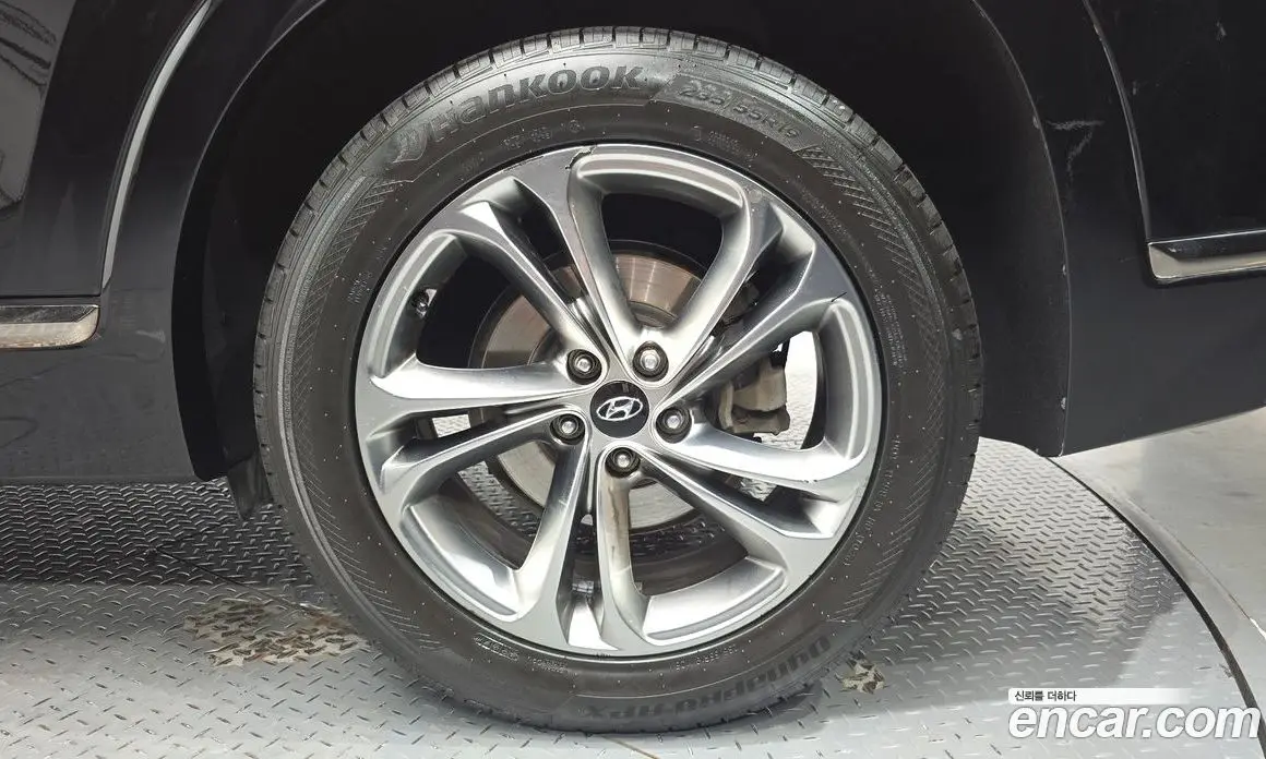 Hyundai Santa Fe 2018 2.2 автомат (гидро), фото 6 Hyundai Santa Fe 2018 2.2 автомат (гидро), фото 6