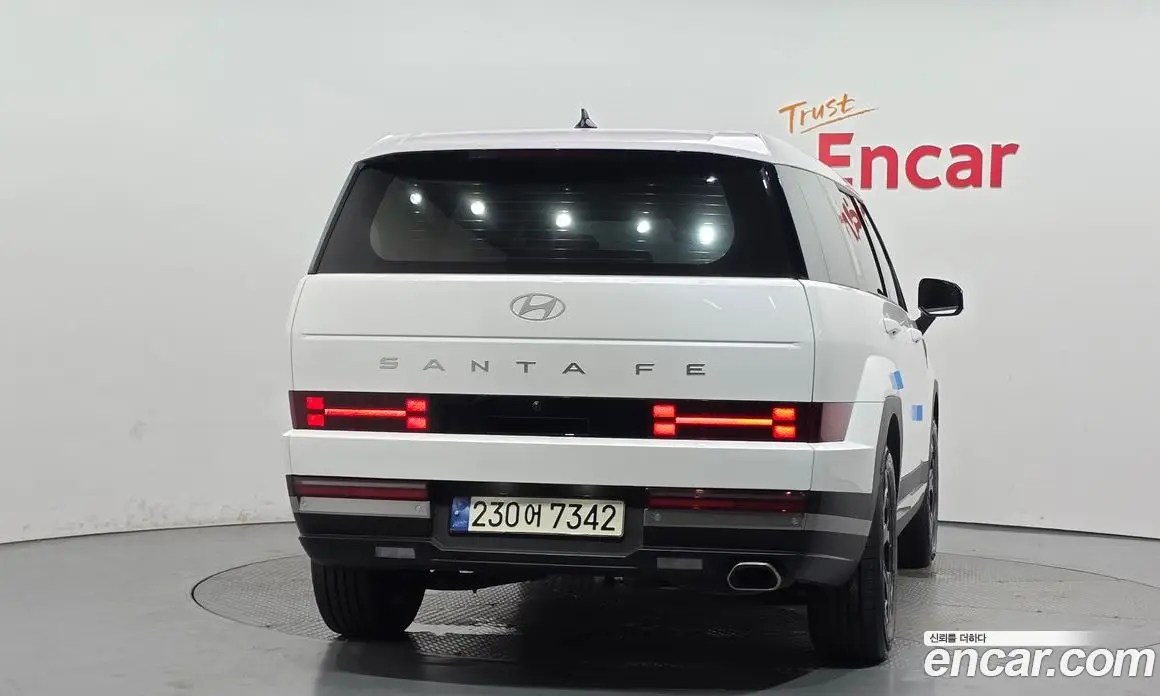 Hyundai Santa Fe 2023 2.5 автомат (гидро), фото 4 Hyundai Santa Fe 2023 2.5 автомат (гидро), фото 4