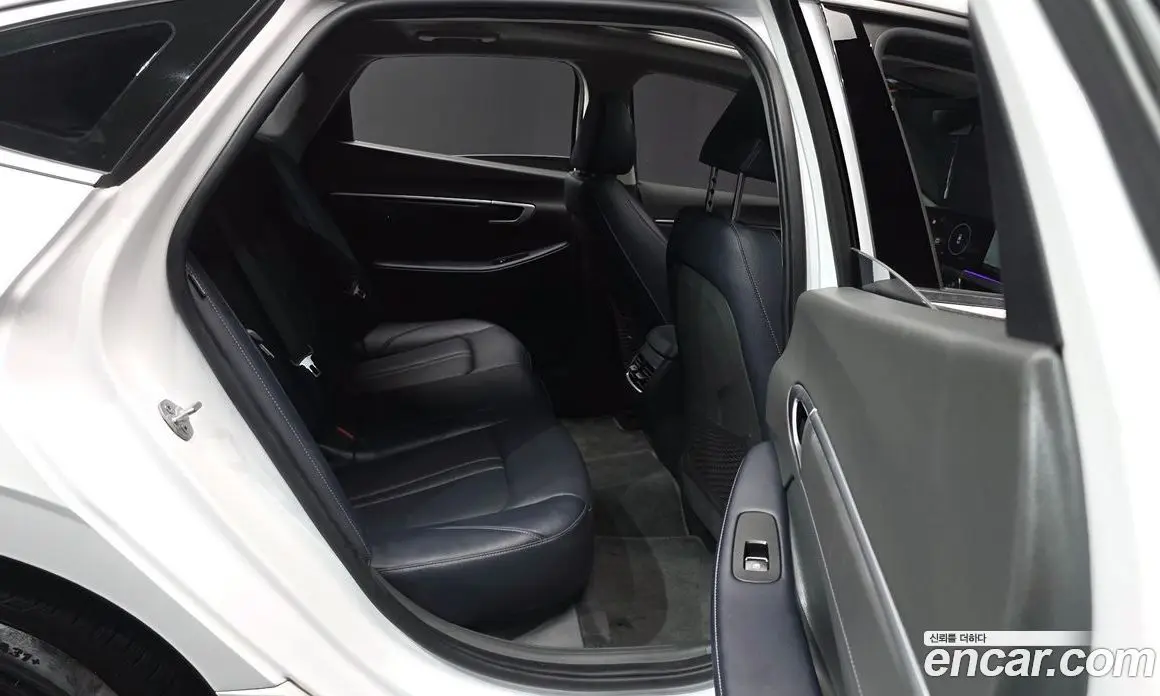 Hyundai Sonata 2023 2.0 автомат (гидро), фото 18 Hyundai Sonata 2023 2.0 автомат (гидро), фото 18