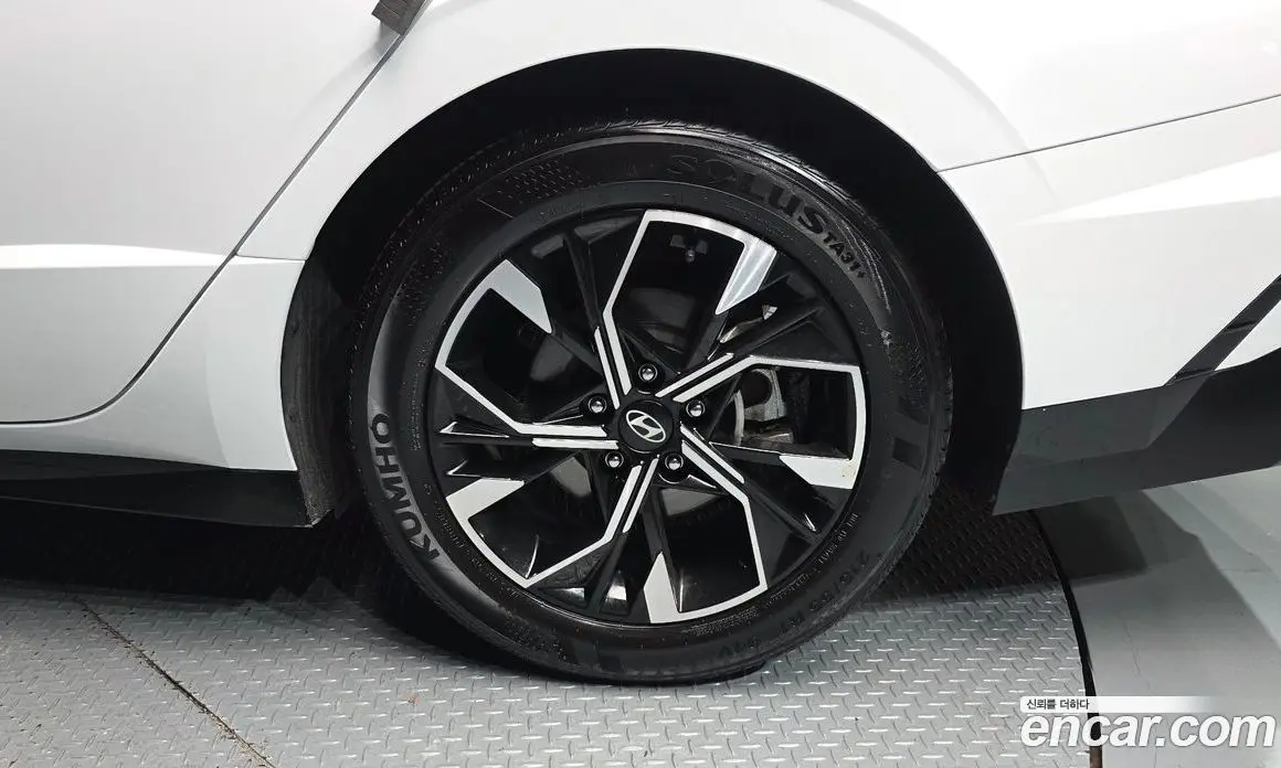 Hyundai Sonata 2023 2.0 автомат (гидро), фото 7 Hyundai Sonata 2023 2.0 автомат (гидро), фото 7
