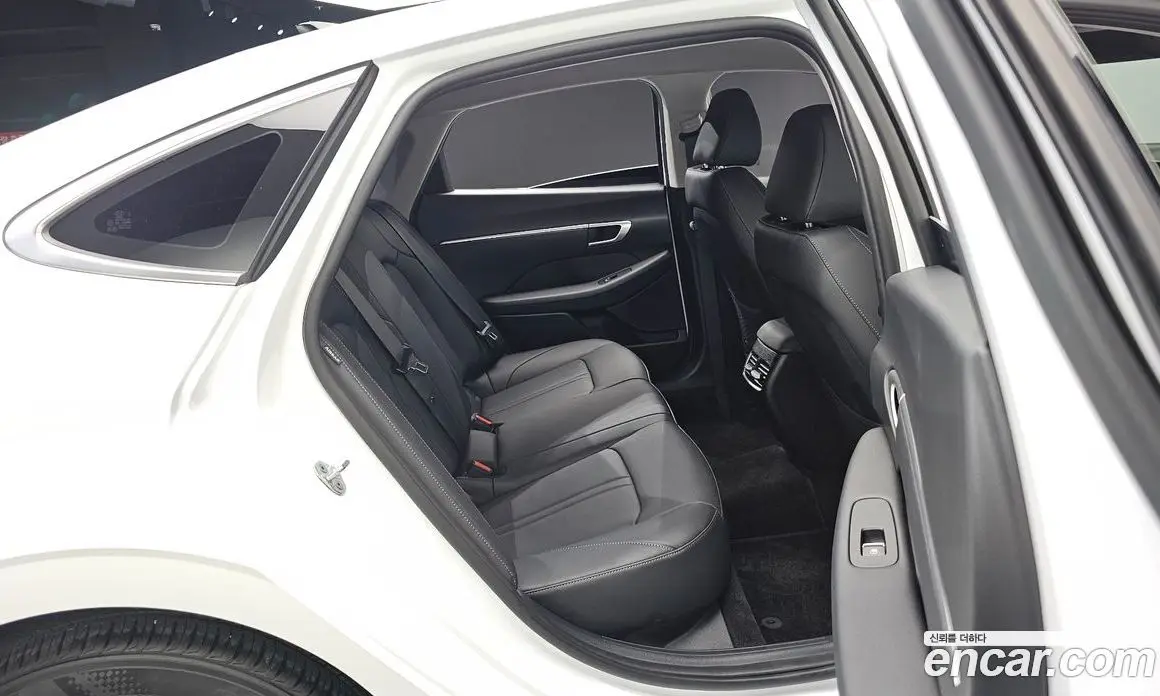 Hyundai Sonata 2026 1.6 автомат (гидро), фото 17 Hyundai Sonata 2026 1.6 автомат (гидро), фото 17