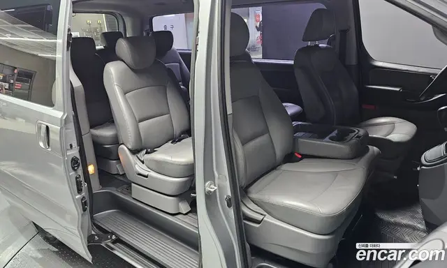 Hyundai Starex 2018 2.5 автомат (гидро), миниатюра 12