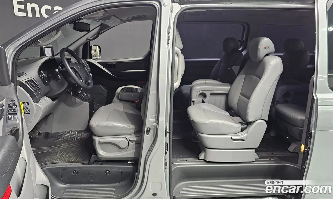 Hyundai Starex 2018 2.5 автомат (гидро), фото 13 Hyundai Starex 2018 2.5 автомат (гидро), фото 13