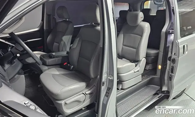 Hyundai Starex 2018 2.5 автомат (гидро), миниатюра 10 Hyundai Starex 2018 2.5 автомат (гидро), миниатюра 10