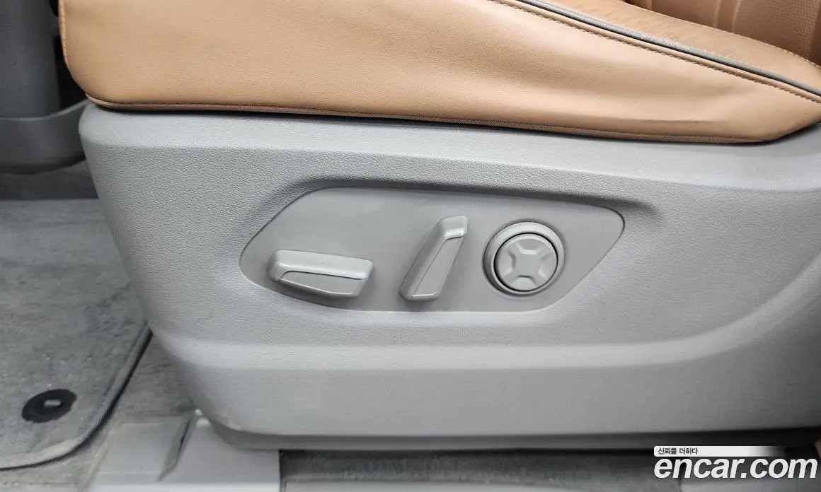 Hyundai Staria 2023 2.2 автомат (гидро), фото 30