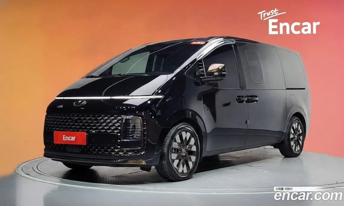 Hyundai Staria 2023 2.2 автомат (гидро), фото 33