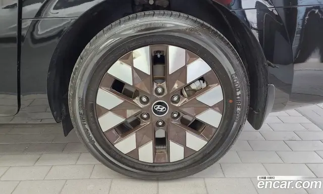 Hyundai Staria 2023 2.2 автомат (гидро), миниатюра 6