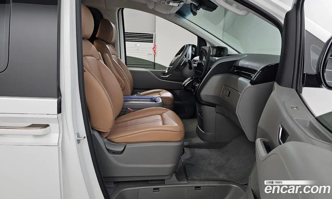 Hyundai Staria 2024 2.2 автомат (гидро), фото 12 Hyundai Staria 2024 2.2 автомат (гидро), фото 12