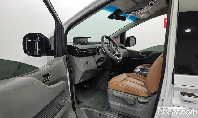 Hyundai Staria 2024 2.2 автомат (гидро), миниатюра 10 Hyundai Staria 2024 2.2 автомат (гидро), миниатюра 10