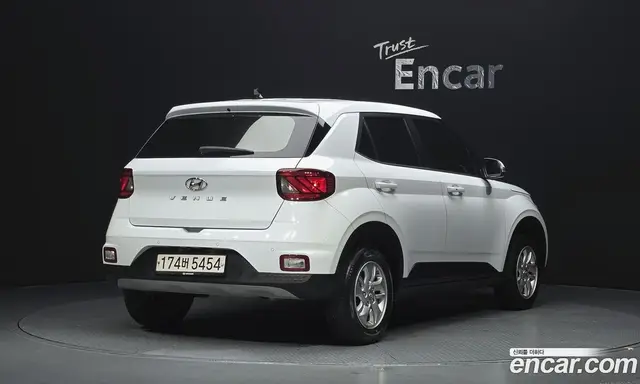 Hyundai Venue 2020 1.6 автомат (гидро), миниатюра 2 Hyundai Venue 2020 1.6 автомат (гидро), миниатюра 2