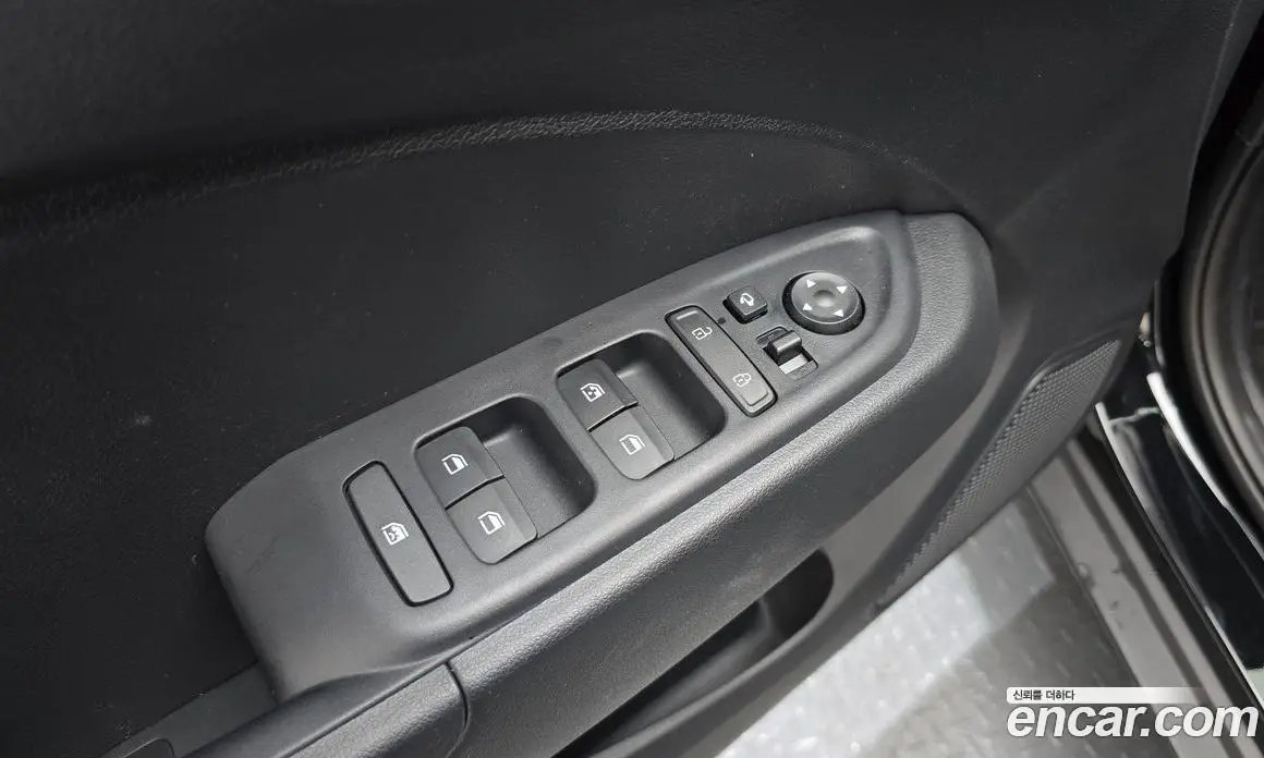 Hyundai Venue 2025 1.6 автомат (гидро), фото 29 Hyundai Venue 2025 1.6 автомат (гидро), фото 29